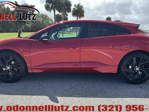 Used 2024 Jaguar I-PACE R-Dynamic HSE image 3