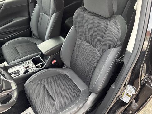 Used 2023 Subaru Forester Premium image 12