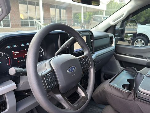 Used 2025 Ford F450 XLT w/ 360-Degree Camera Package AWD/4WD image 18