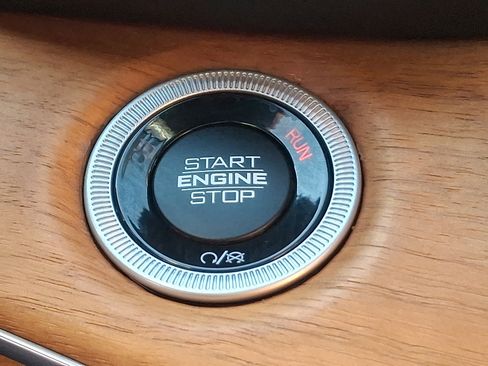 Used 2023 Jeep Grand Cherokee Summit image 25