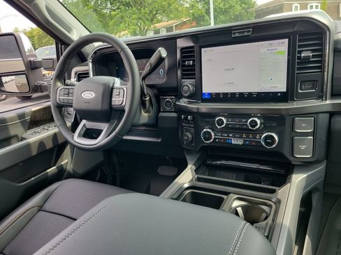 New 2026 Ford F350 Lariat w/ Lariat Premium Package AWD/4WD image 13