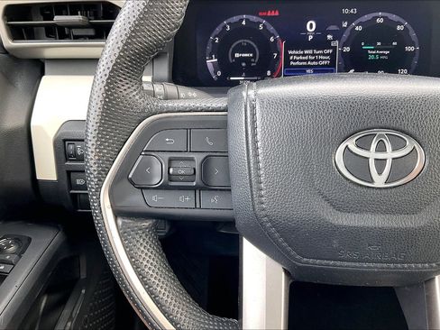 Used 2024 Toyota Tacoma TRD Off-Road AWD/4WD image 12
