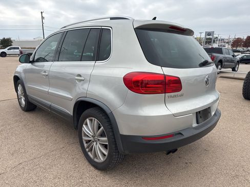 Used 2012 Volkswagen Tiguan S image 5