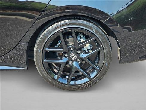 Used 2024 Honda Civic Sport image 9