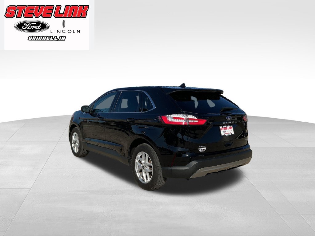 Used 2024 Ford Edge SEL w/ Convenience Package AWD/4WD image 3
