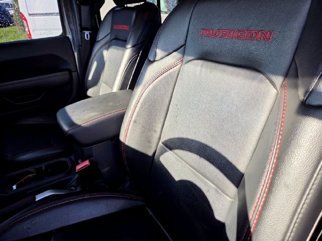 Used 2021 Jeep Gladiator Rubicon AWD/4WD image 2
