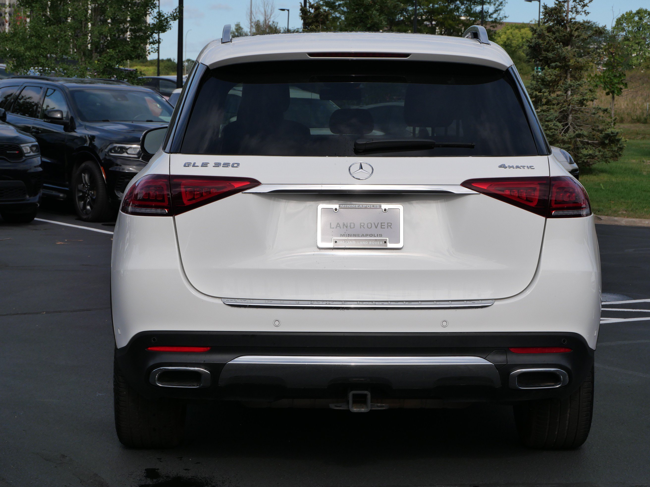 Used 2022 Mercedes-Benz GLE 350 4MATIC image 4