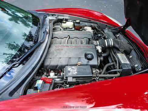 Used 2006 Chevrolet Corvette Coupe w/ Preferred Equipment Group RWD image 24