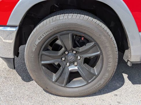 Used 2019 RAM 1500 Laramie image 30