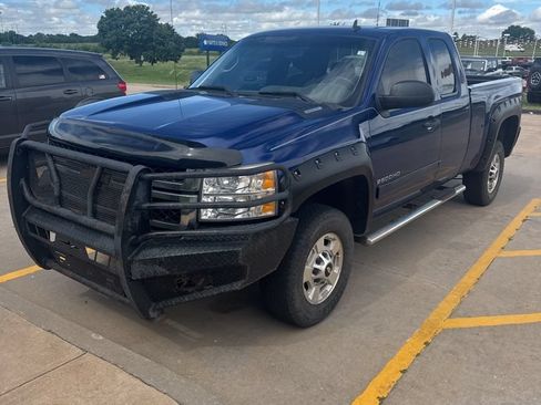 Used 2013 Chevrolet Silverado 2500 LT AWD/4WD image 1