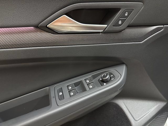 New 2026 Volkswagen GTI SE FWD image 9