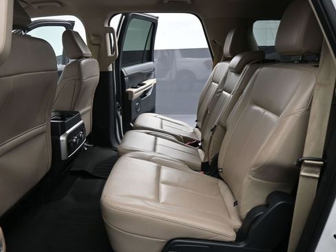 Certified 2024 Ford Expedition Max XLT image 20