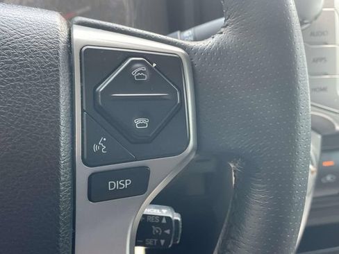 Used 2018 Toyota 4Runner SR5 Premium AWD/4WD image 22