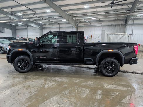 Used 2025 GMC Sierra 3500 AT4 w/ AT4 Premium Plus Package image 5