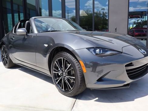 New 2026 MAZDA MX-5 Miata RF Grand Touring RWD image 18