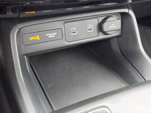 Used 2025 Honda Civic Sport image 22