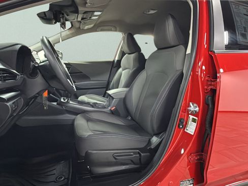 Used 2025 Subaru Crosstrek 2.0i image 15