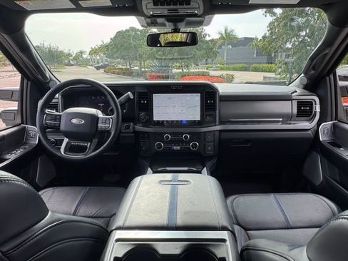 Used 2025 Ford F250 Platinum AWD/4WD image 5