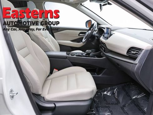 Used 2023 Nissan Rogue SV w/ SV Premium B Package AWD/4WD image 25