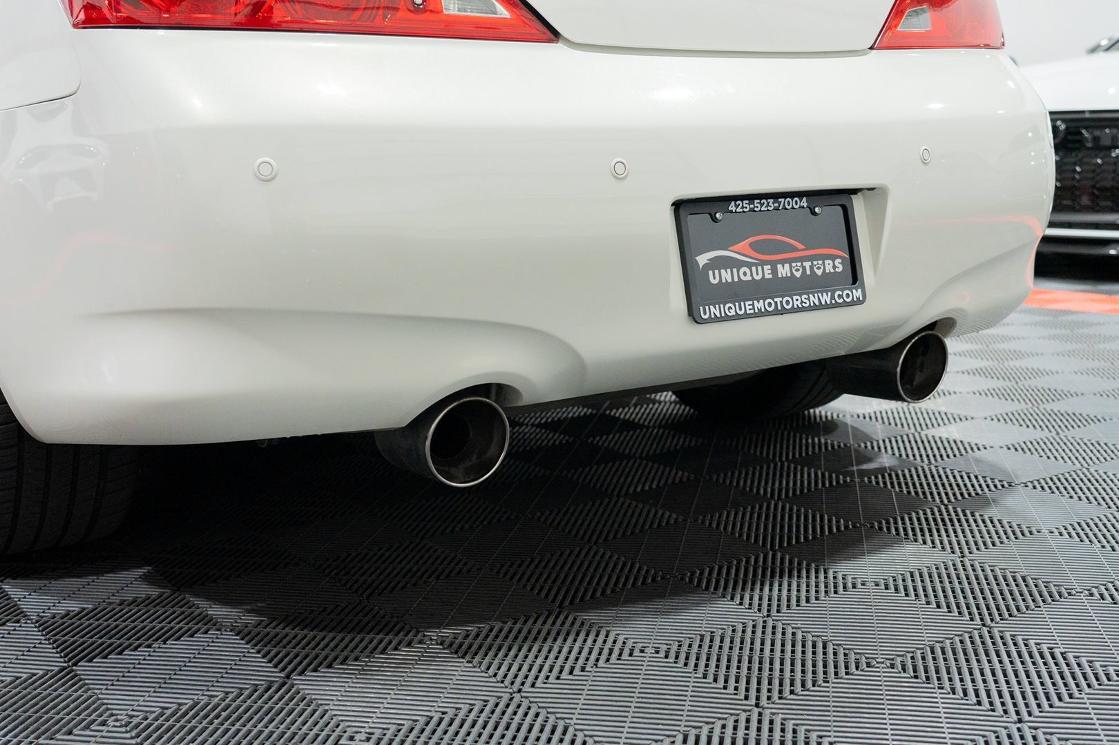 Used 2013 INFINITI G37 IPL RWD image 10
