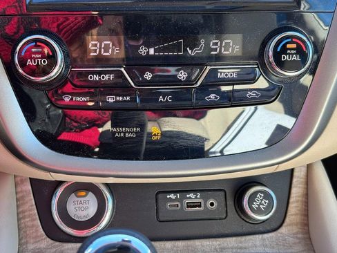 Used 2024 Nissan Murano SL image 25