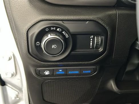 Used 2023 Jeep Wrangler Unlimited AWD/4WD image 18