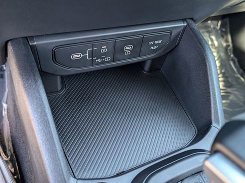 Certified 2025 Kia K4 FWD image 30