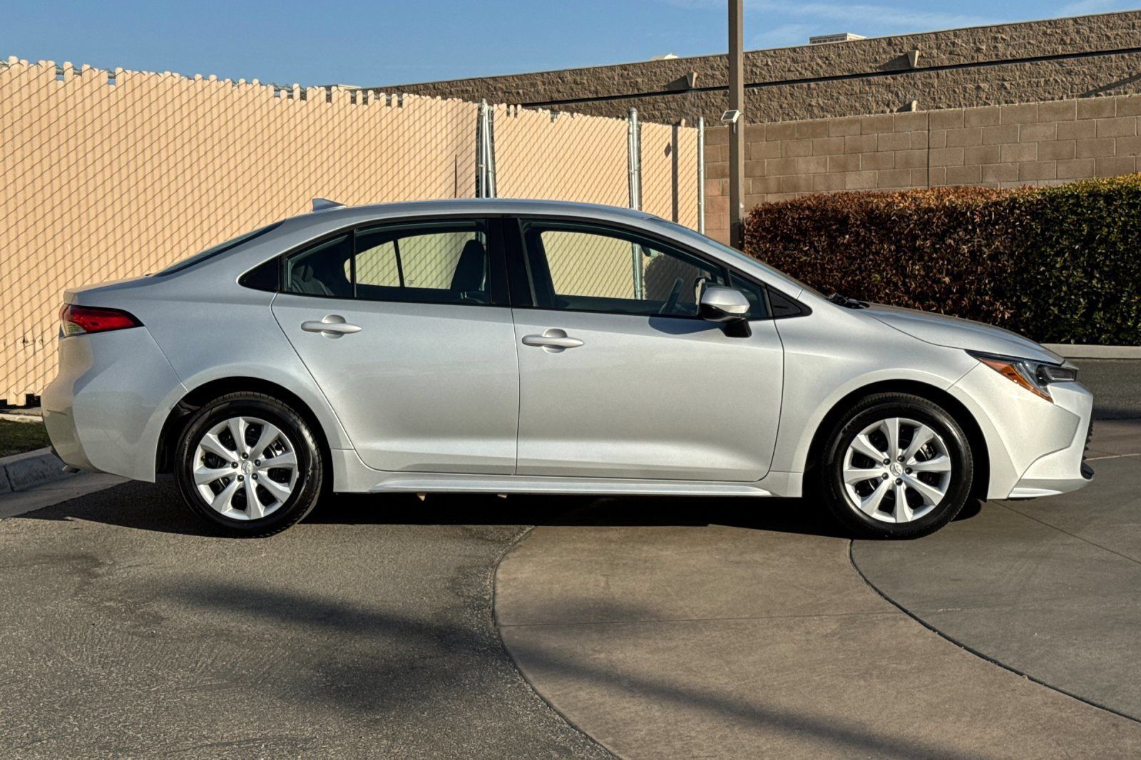 Used 2026 Toyota Corolla LE FWD image 3