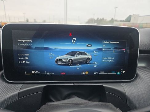 Used 2024 Mercedes-Benz C 300 Sedan image 7