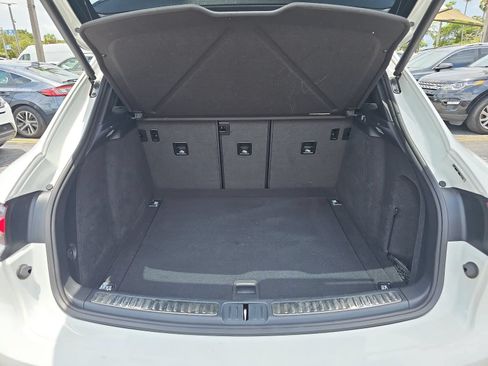 Used 2023 Porsche Macan AWD/4WD image 12