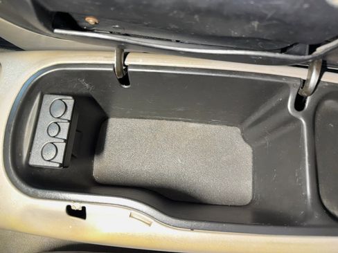 Used 1995 GMC Yukon SLE image 46