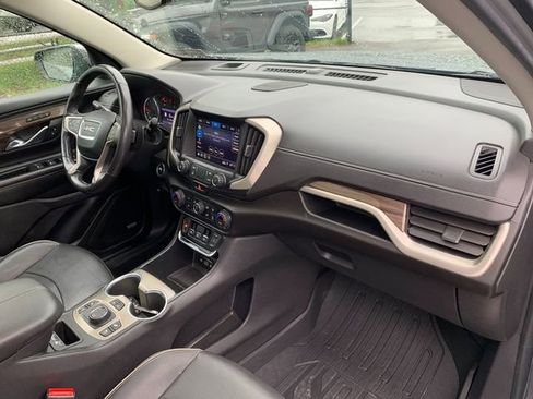 Used 2020 GMC Terrain Denali w/ Denali Premium Package AWD/4WD image 12