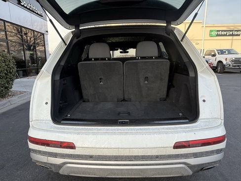 Used 2025 Audi Q7 3.0T Premium Plus image 28
