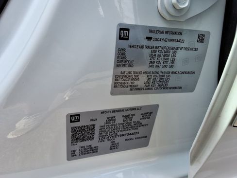 Certified 2024 Chevrolet Silverado 3500 High Country w/ Technology Package image 41