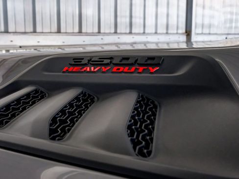 Used 2024 RAM 3500 Laramie w/ Night Edition image 54