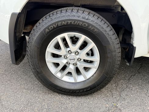 Used 2021 Nissan Frontier SV AWD/4WD image 34