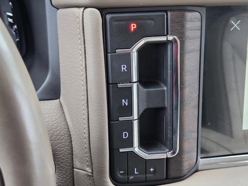 Used 2024 GMC Yukon XL Denali w/ Advanced Technology Package AWD/4WD image 24