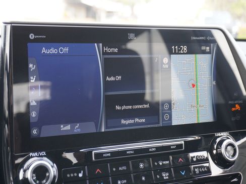 Used 2022 Toyota Highlander Limited image 29