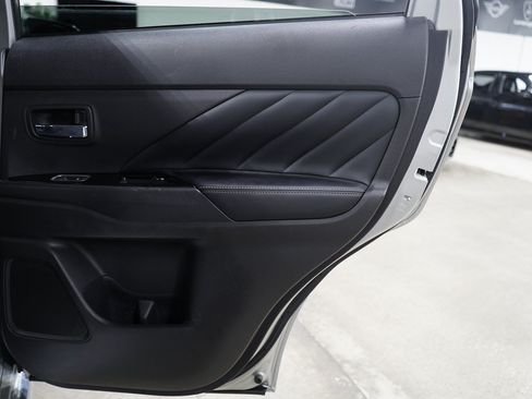 Used 2022 Mitsubishi Outlander SEL AWD/4WD image 26