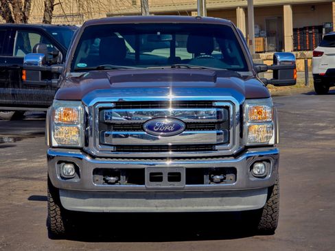 Used 2012 Ford F250 Lariat w/ Chrome Pkg image 4