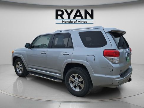 Used 2011 Toyota 4Runner SR5 w/ Premium Pkg w/Leather image 9