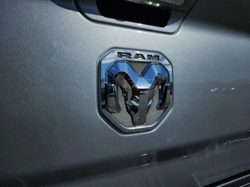 Used 2022 RAM 3500 Limited AWD/4WD image 31