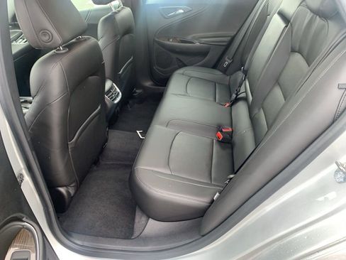 Used 2017 Chevrolet Malibu Premier w/ Driver Confidence Package image 21