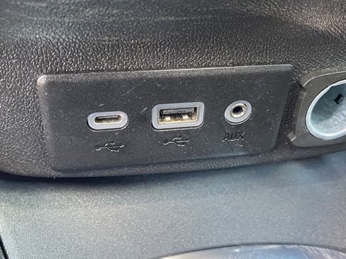 Used 2023 Chevrolet Malibu LT image 22