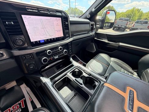 Used 2023 Ford F450 Platinum w/ FX4 Off-Road Package AWD/4WD image 33