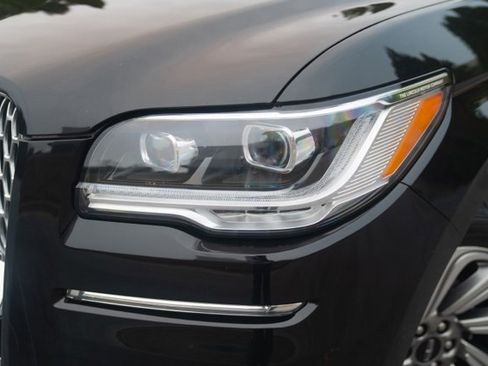 Used 2023 Lincoln Navigator Reserve w/ Equipment Group 201A image 4