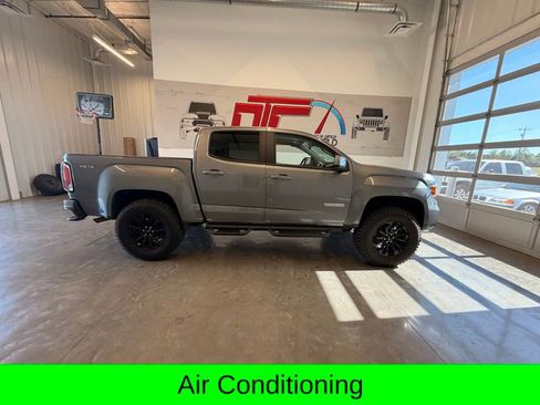 Used 2021 GMC Canyon Elevation w/ Trailering Package AWD/4WD image 3