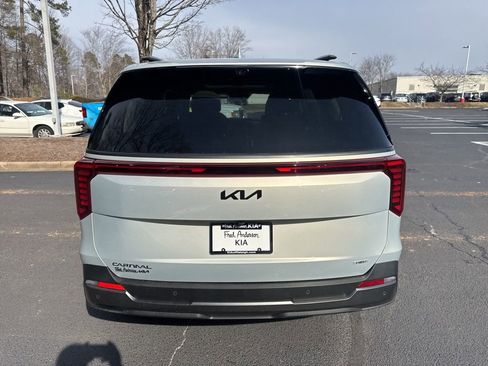New 2026 Kia Carnival SX Prestige image 17