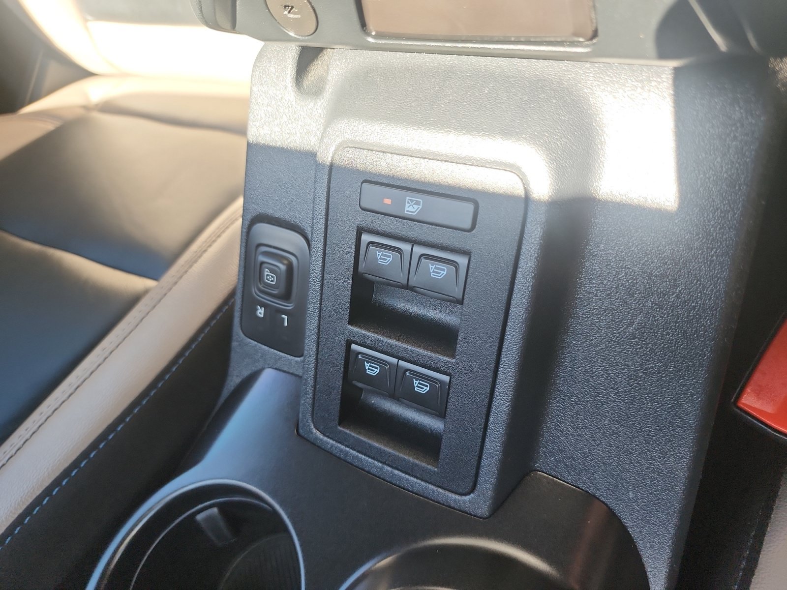 Used 2023 Ford Bronco Wildtrak AWD/4WD image 31