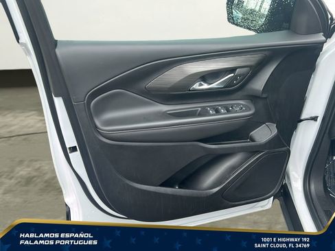 Used 2023 GMC Terrain SLE w/ Driver Convenience Package FWD image 12